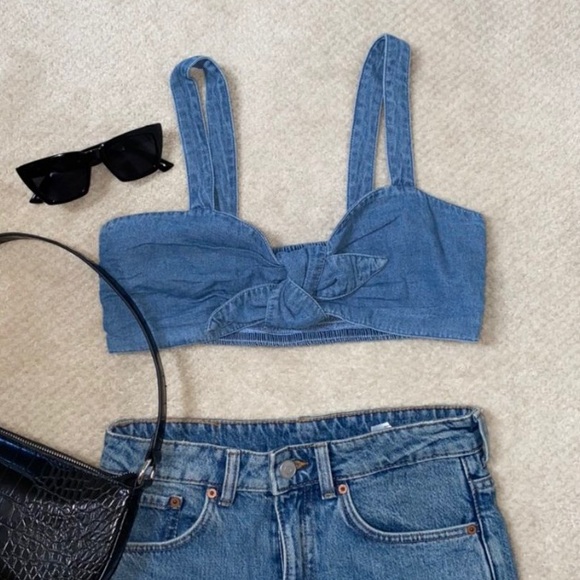 BLUE DENIM FRONT TIE CROPPED TOP - Picture 4 of 4